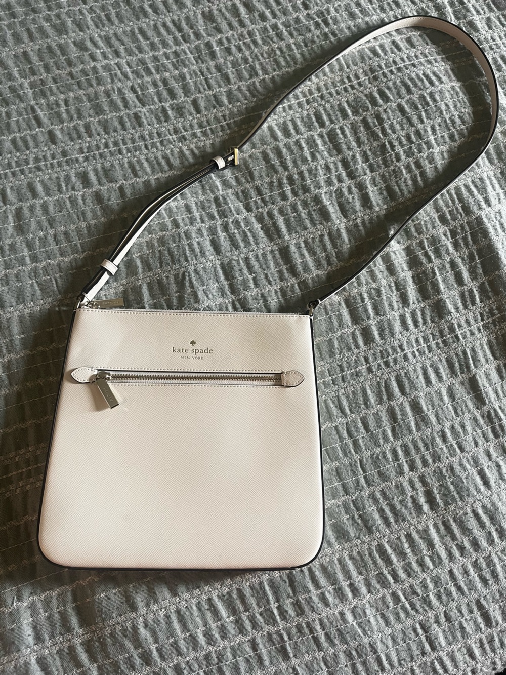 kate spade cream and black crossbody bag